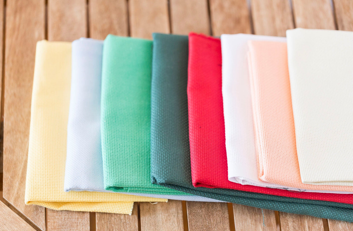 Telas panamá para bordar a punto de cruz en diferentes colores